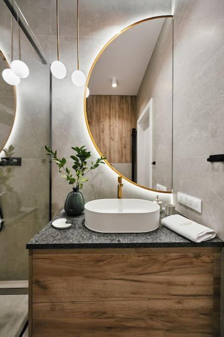 Golden Dreams Luxury Apartments 103 크라쿠프 외부 사진